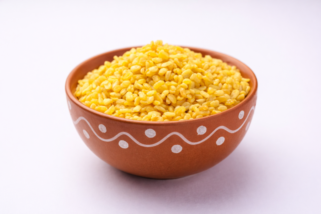 Clean graded moong dal