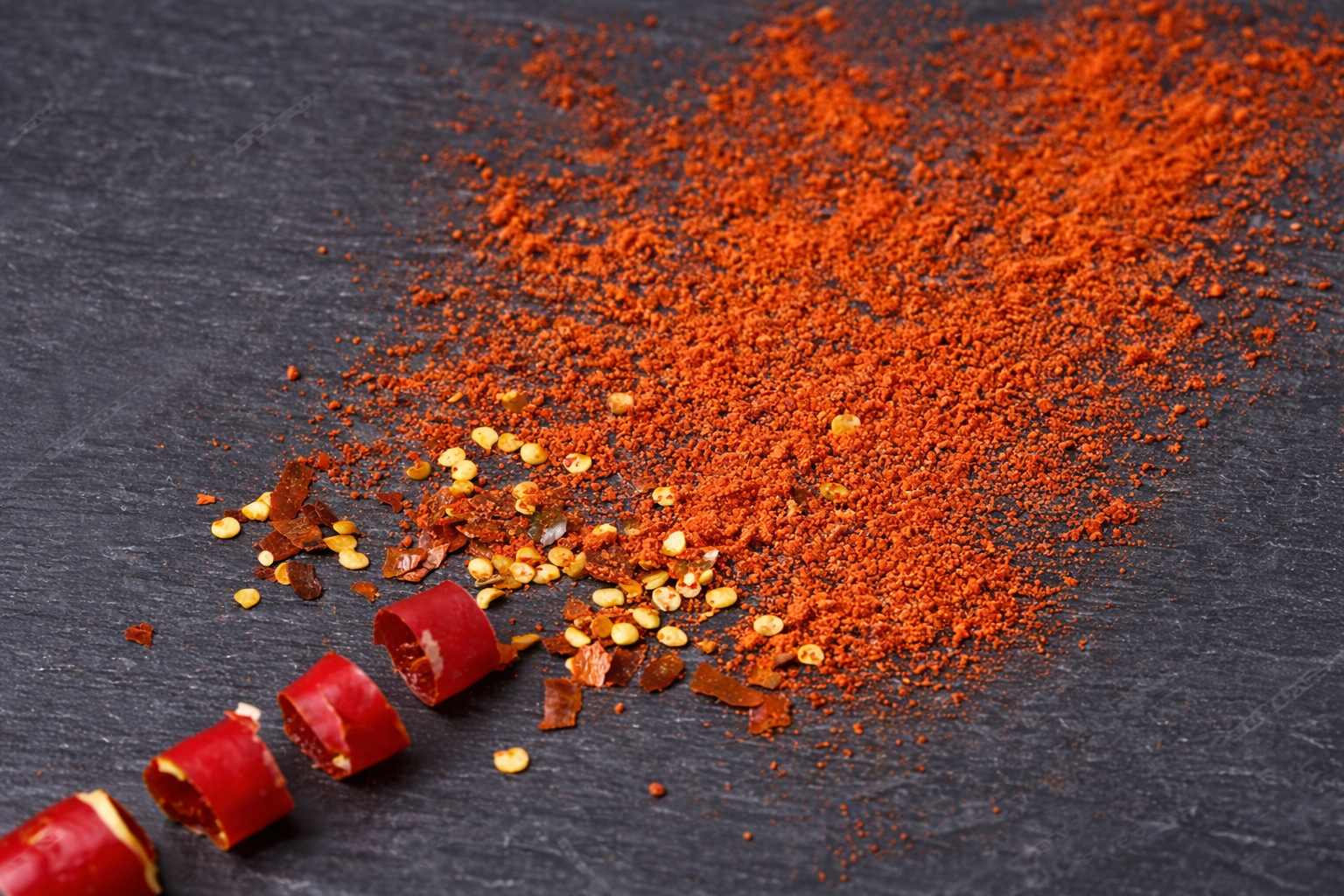 Pahank chilli flakes bulk supply