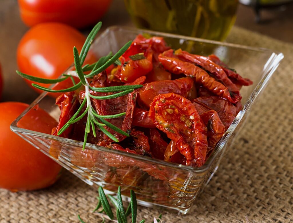 Pahank tomato flakes for food processing